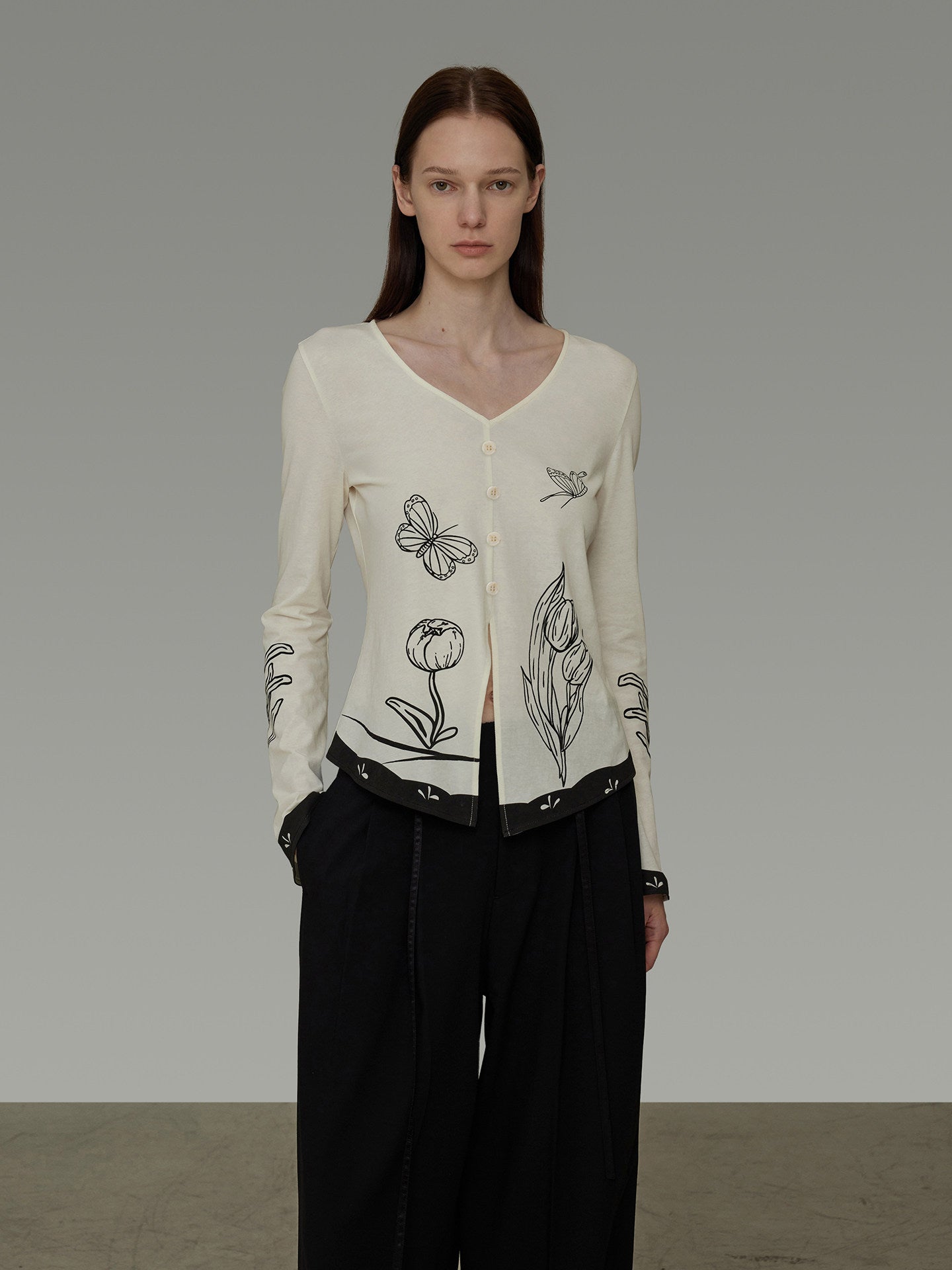 V-Neck Hand-Paint Long Sleeve Top UNS0034