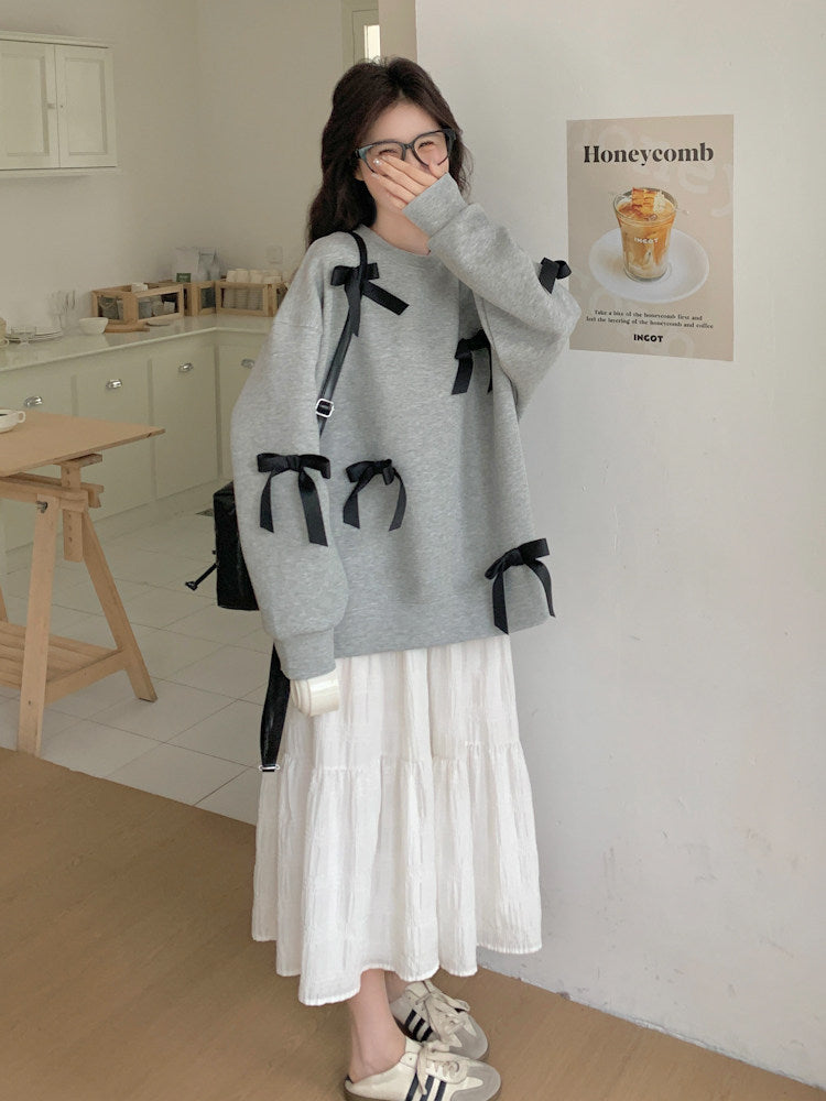 Ribbon Design Sweatshirt / White Half Skirt QAZ0037