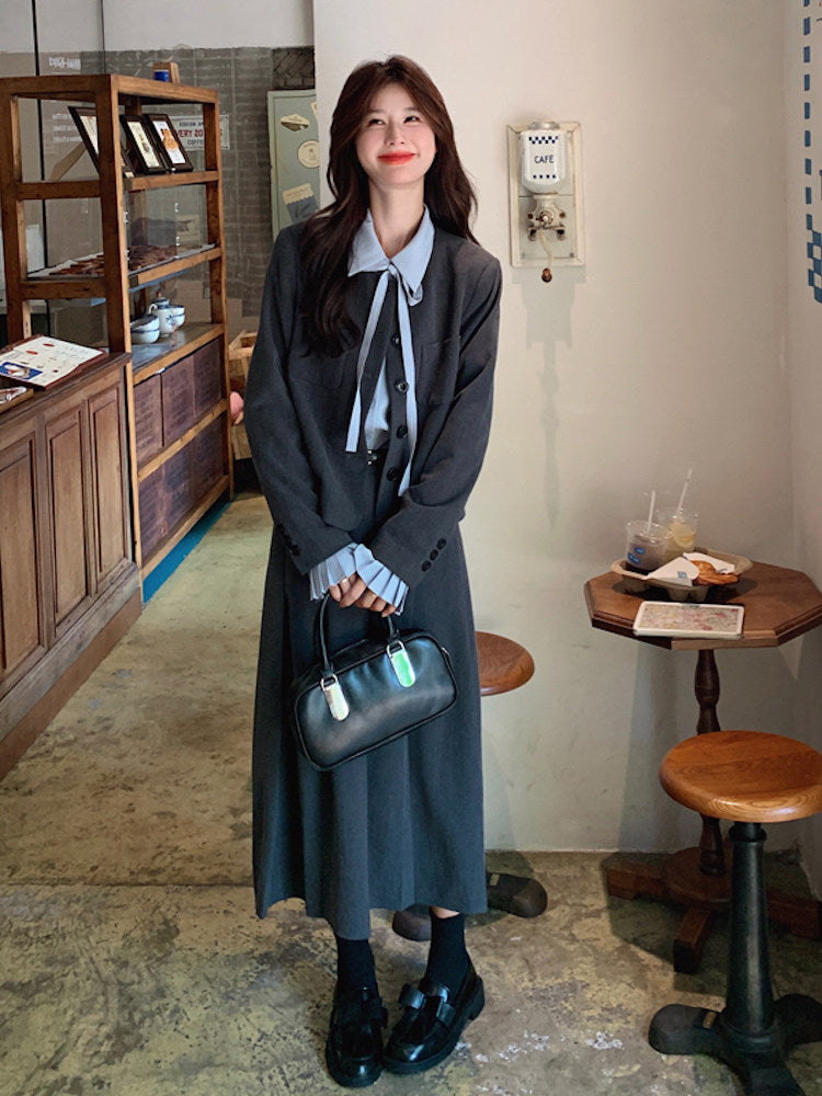 Classic Jacket / Pleated Skirt / Ribbon Tie Shirt QAZ0016