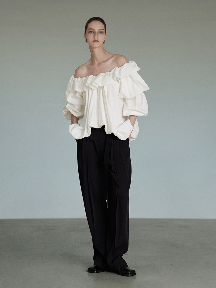 Frilled Off-Shoulder TopUNS0026