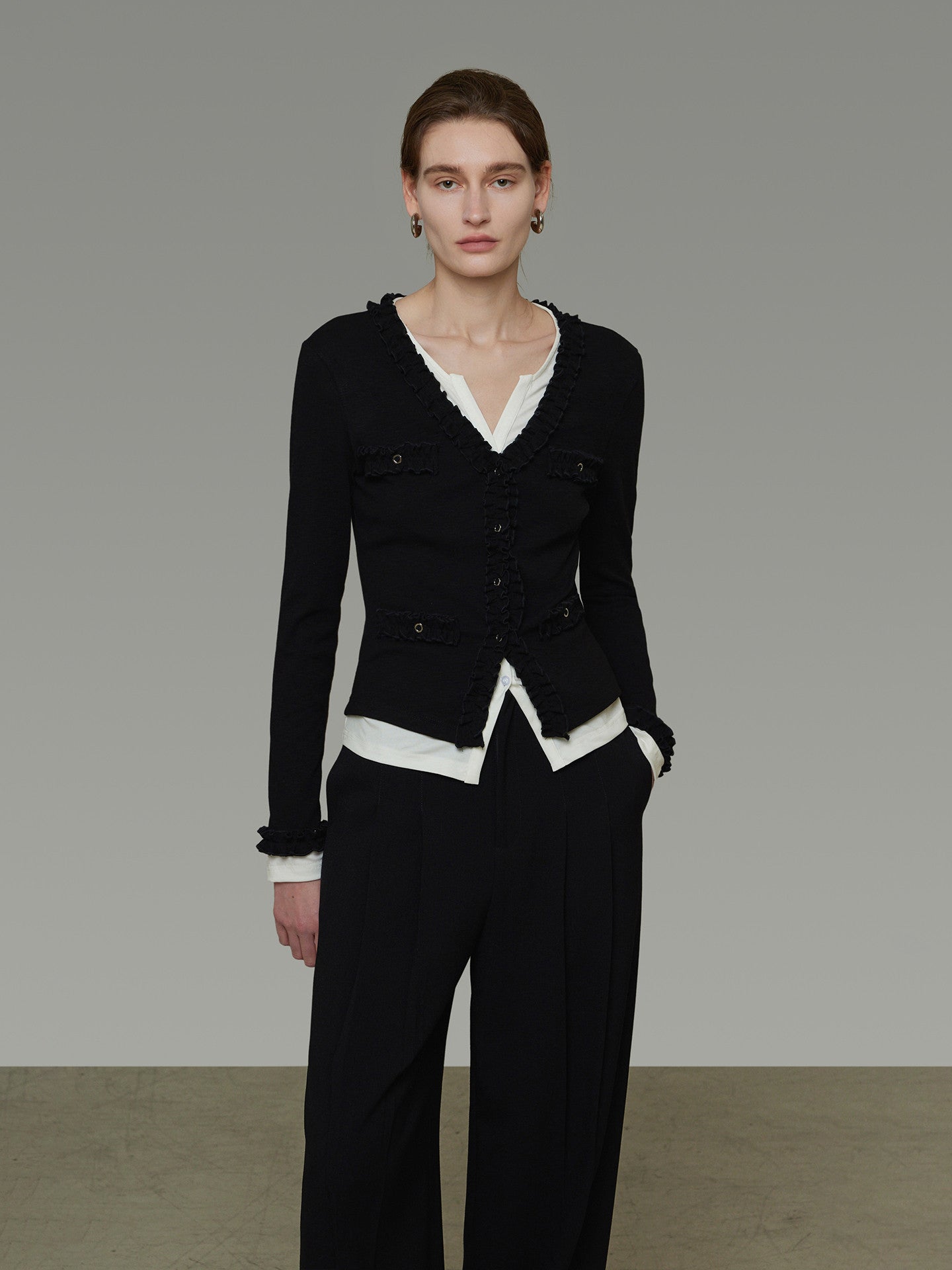 Slim Fit Long-Sleeve Top UNS0046