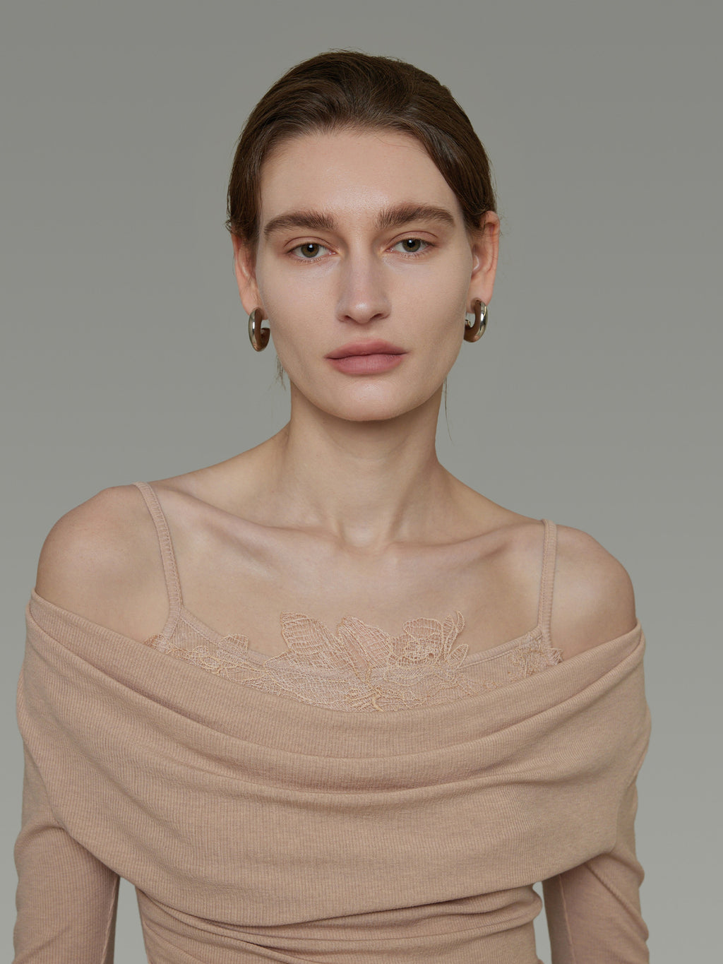 Lace-Trim Knit Top UNS0044