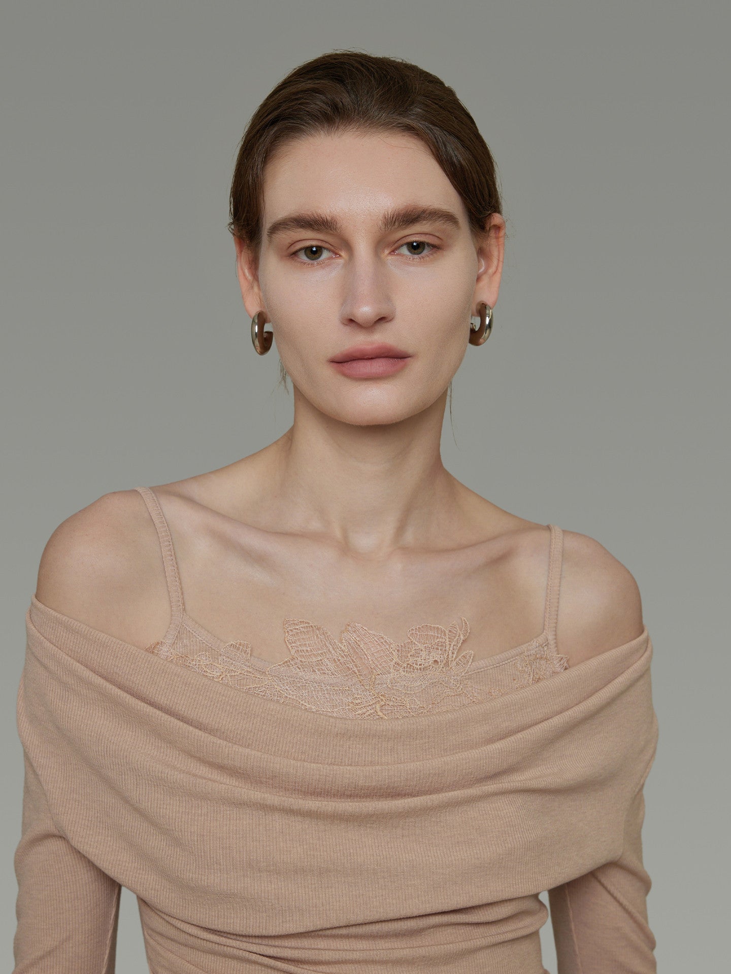 Lace-Trim Knit Top UNS0044