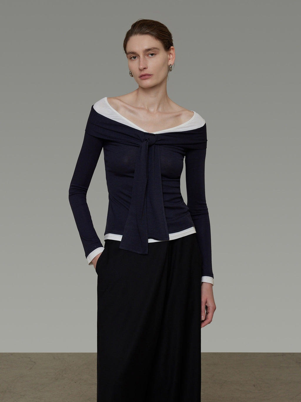 Off-Shoulder Knit Top UNS0025