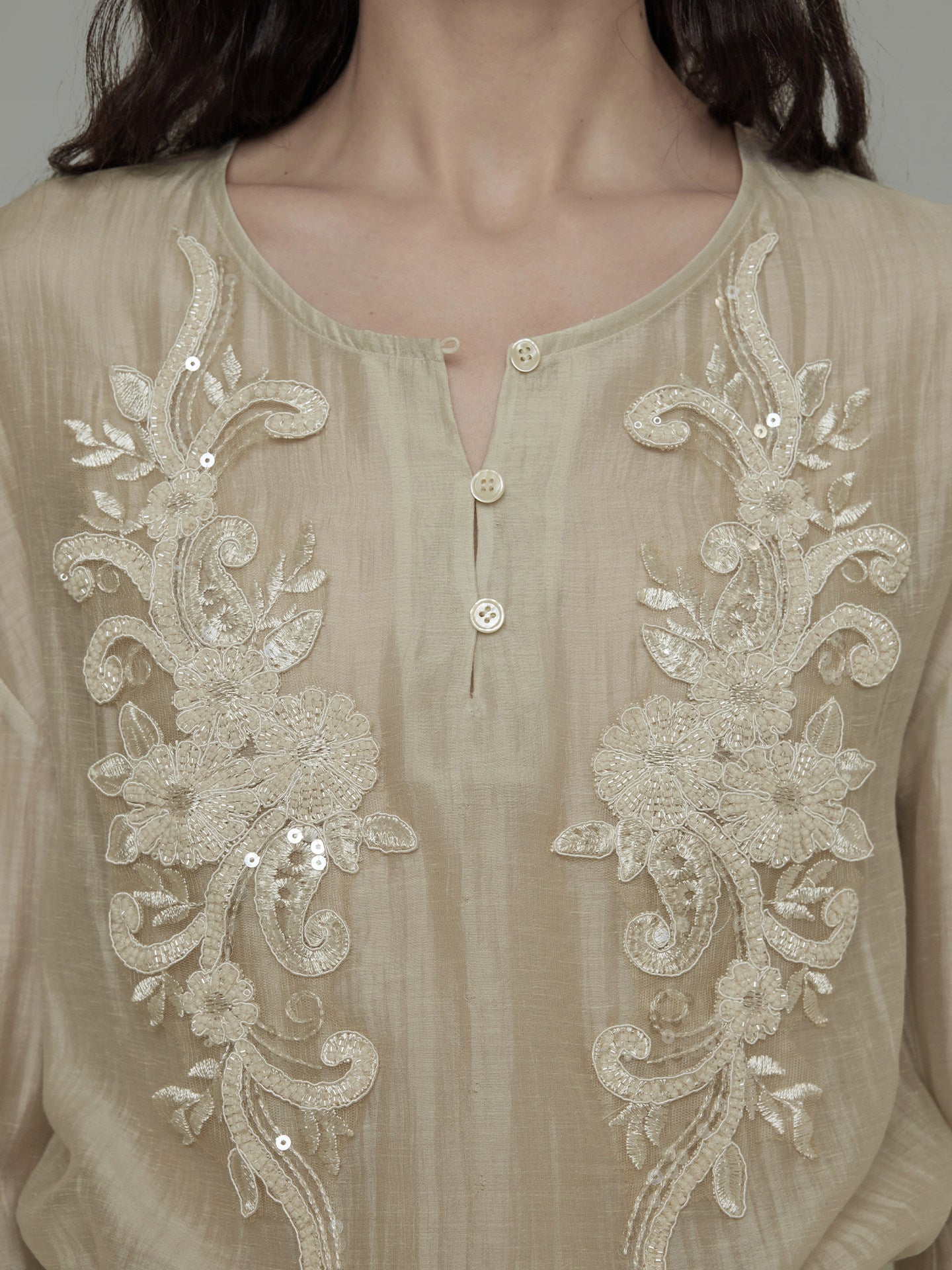 French Embroidered Round Neck Shirt UNS0027