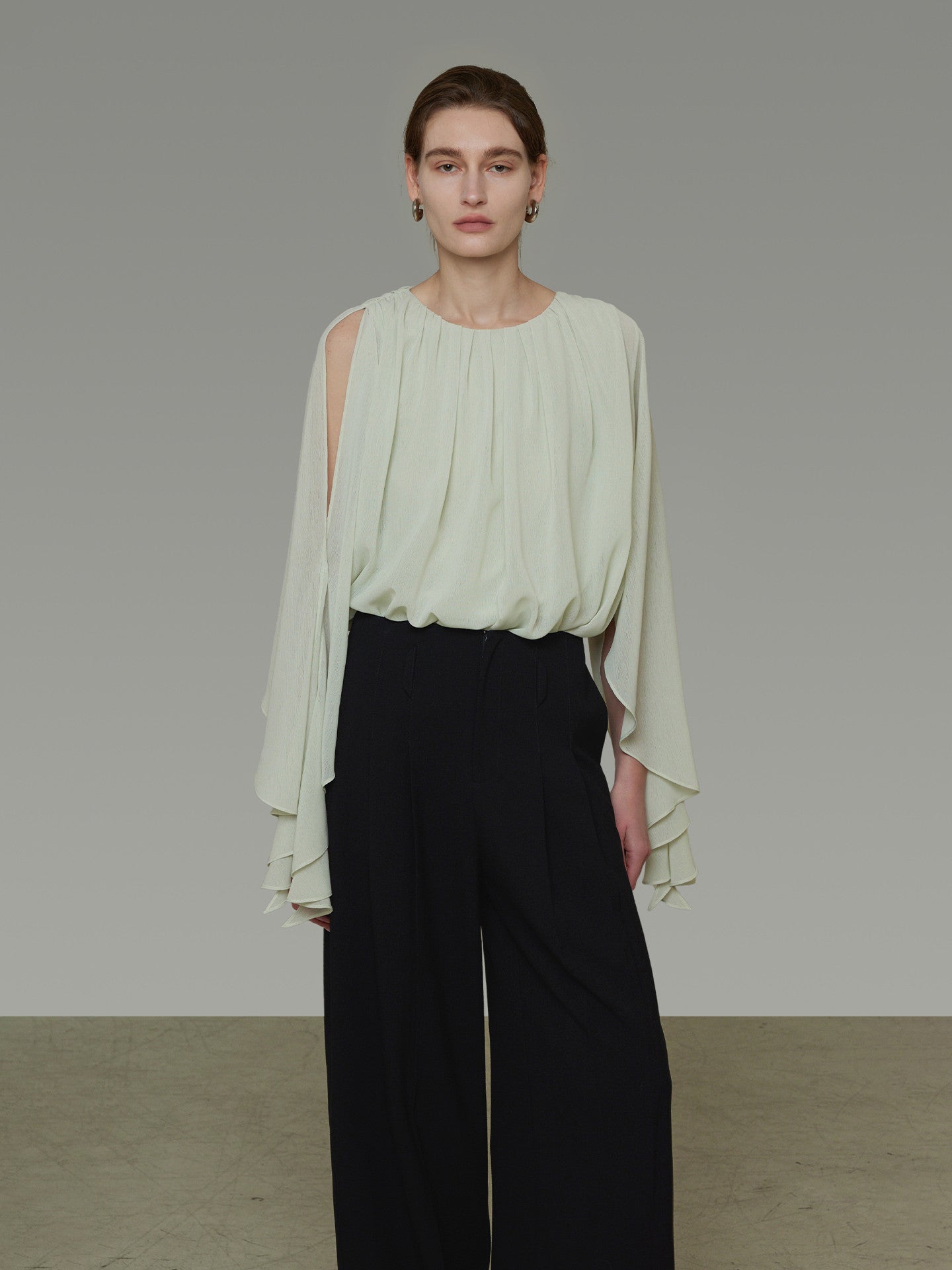 Irregular Off-Shoulder Blouse UNS0050