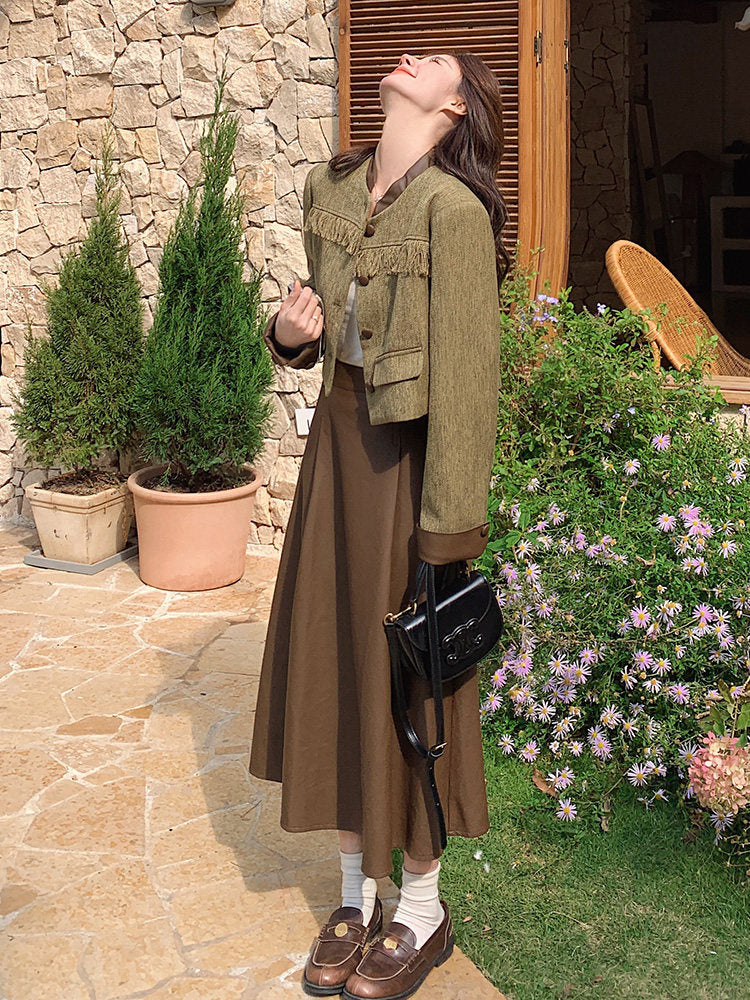 Chanel-Style Jacket / Brown Leather Skirt QAZ0015