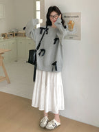 Ribbon Design Sweatshirt / White Half Skirt QAZ0037