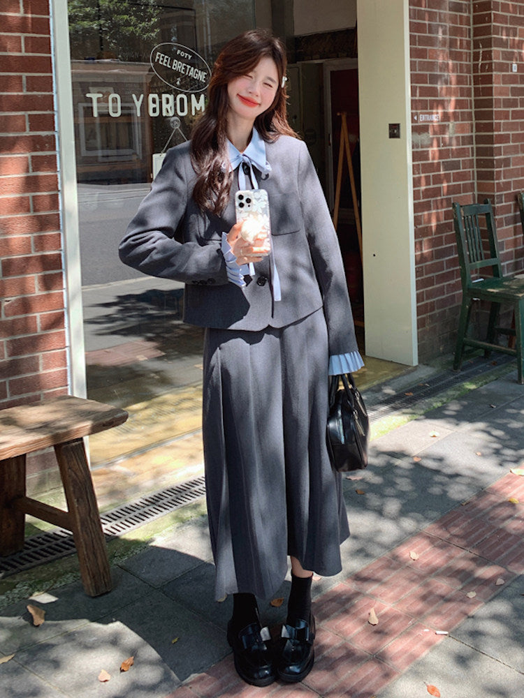 Classic Jacket / Pleated Skirt / Ribbon Tie Shirt QAZ0016